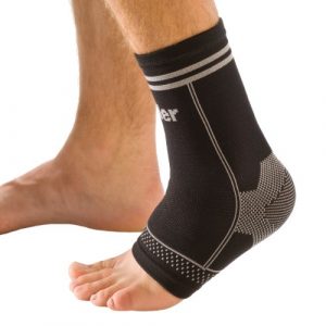 Mueller Sport Care 4-Way Stretch Ankle Support Small/Medium 1 EA