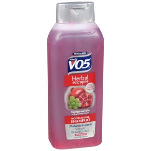 VO5 Herbal Escapes Moisturizing Shampoo Pomegranate Bliss - 33 OZ